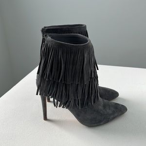 Steve Madden fringe suede bootie pump
